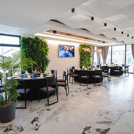 Hotel Nest Биелина Экстерьер фото
