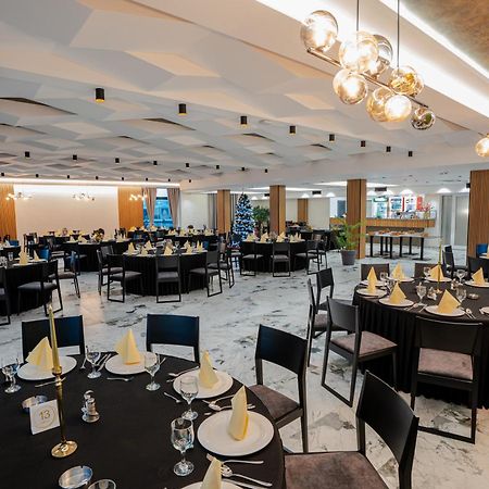 Hotel Nest Биелина Экстерьер фото