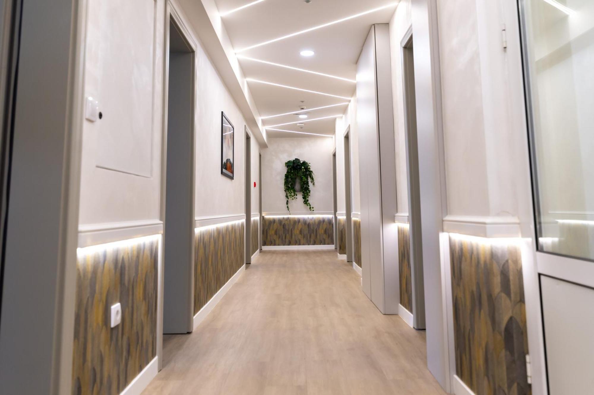 Hotel Nest Биелина Экстерьер фото
