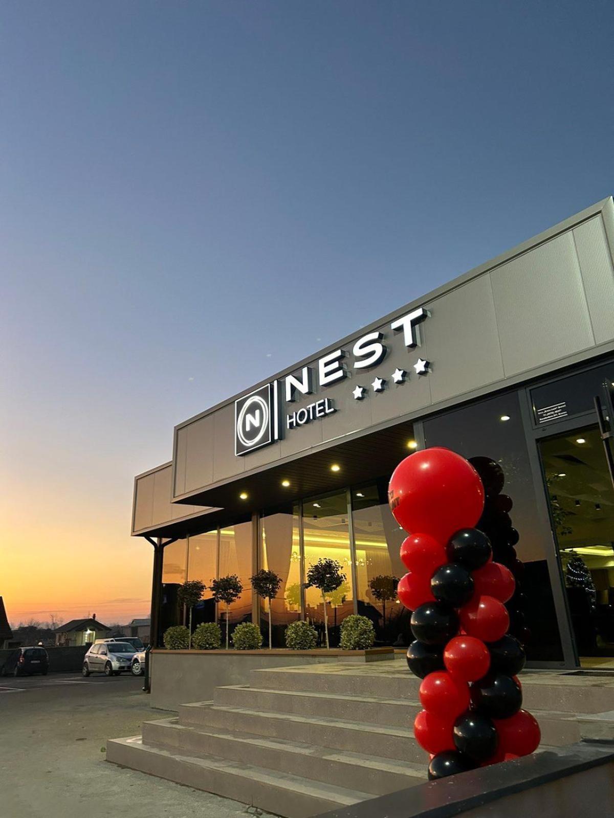Hotel Nest Биелина Экстерьер фото