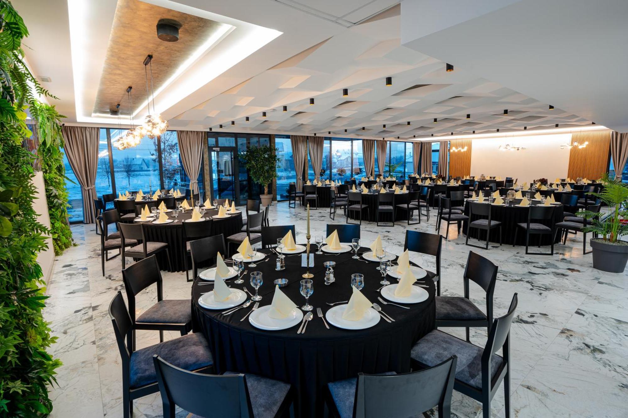 Hotel Nest Биелина Экстерьер фото