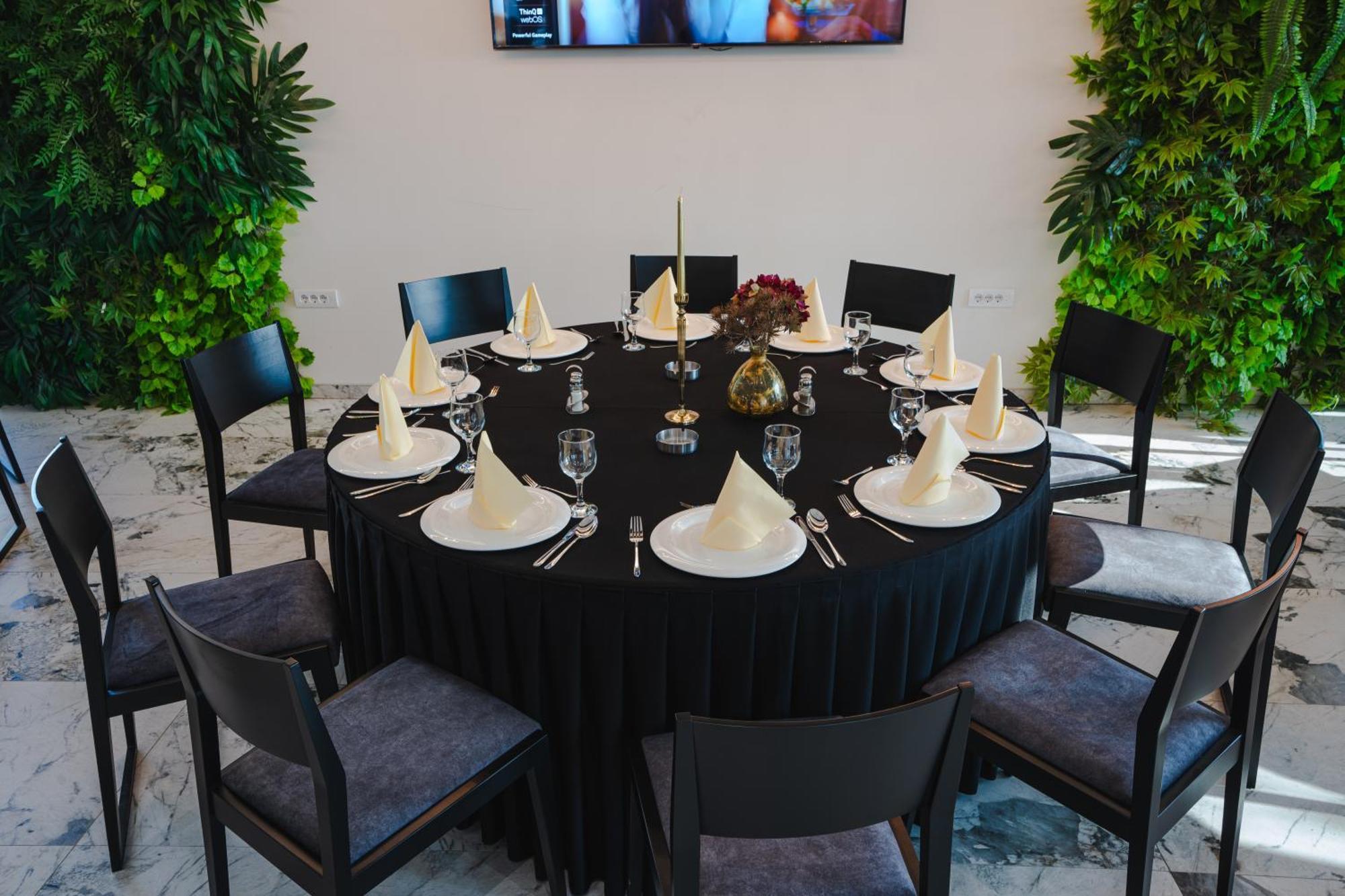 Hotel Nest Биелина Экстерьер фото