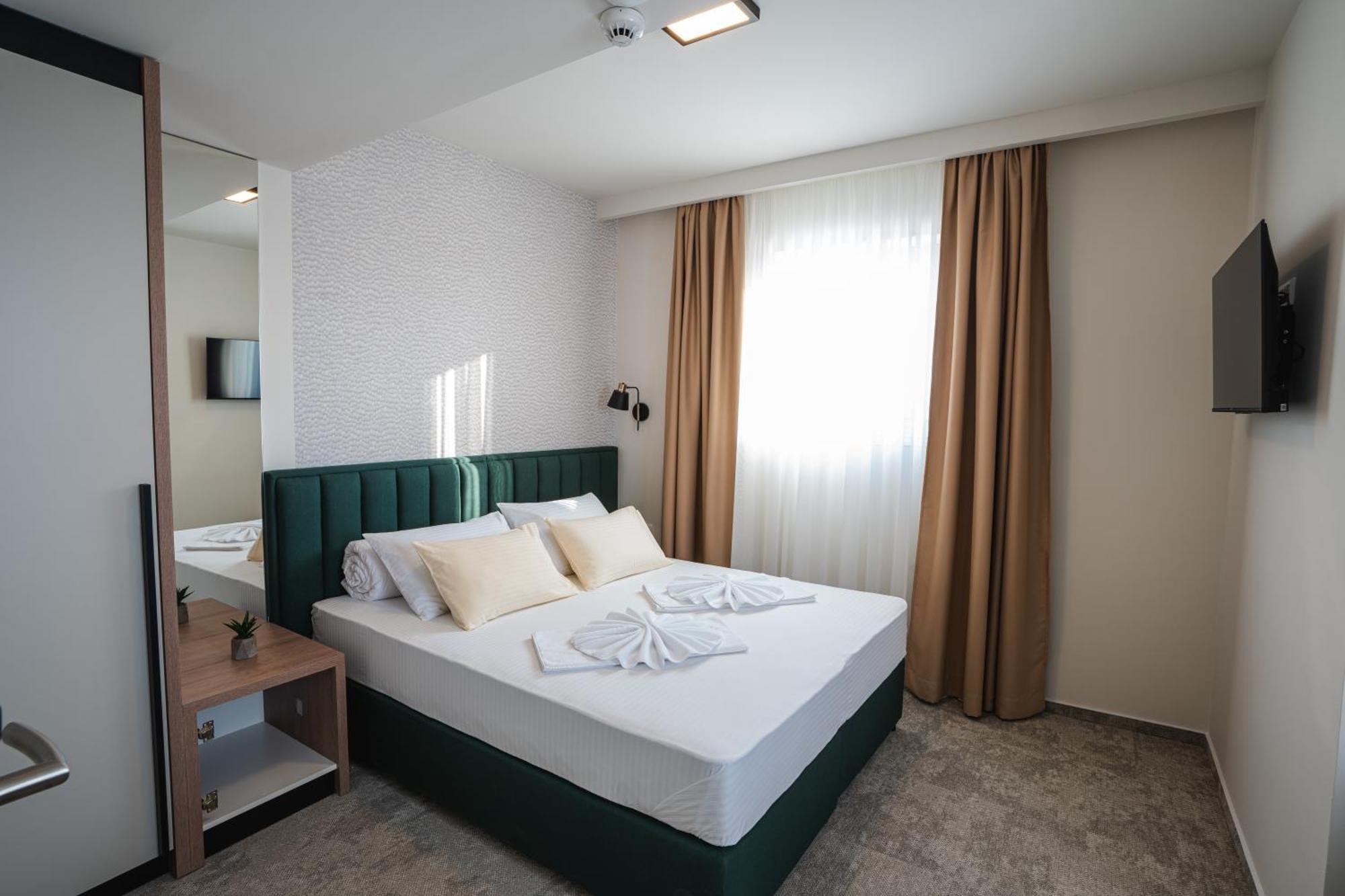 Hotel Nest Биелина Экстерьер фото